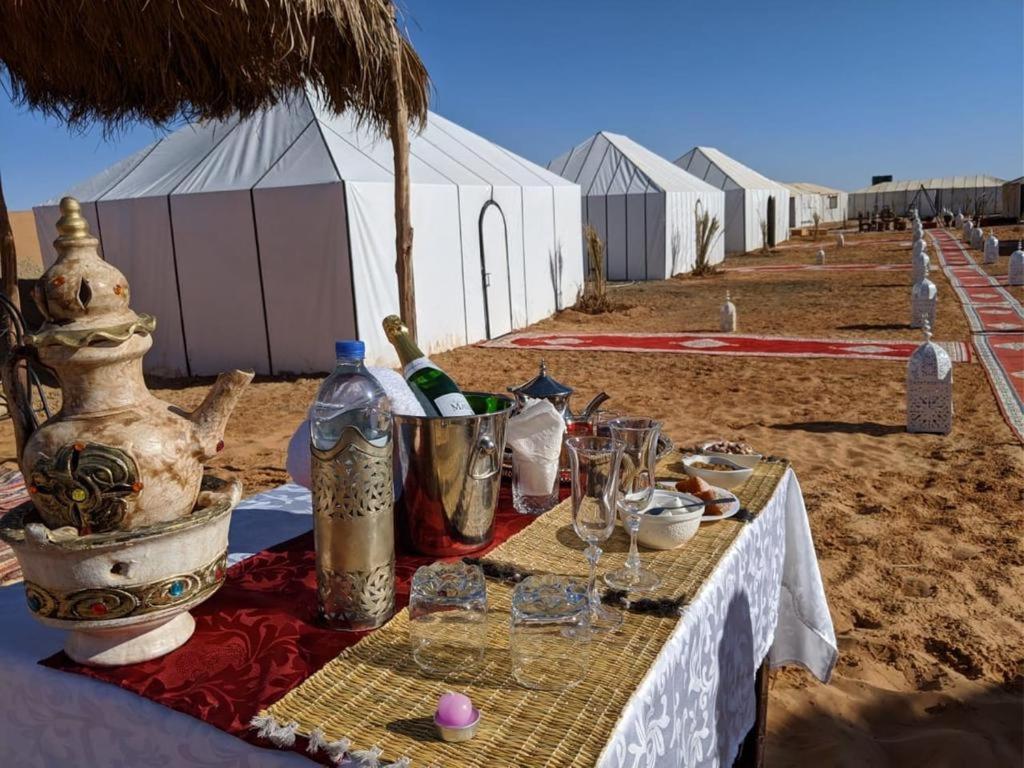Merzouga Desert Luxury Camp 外观 照片
