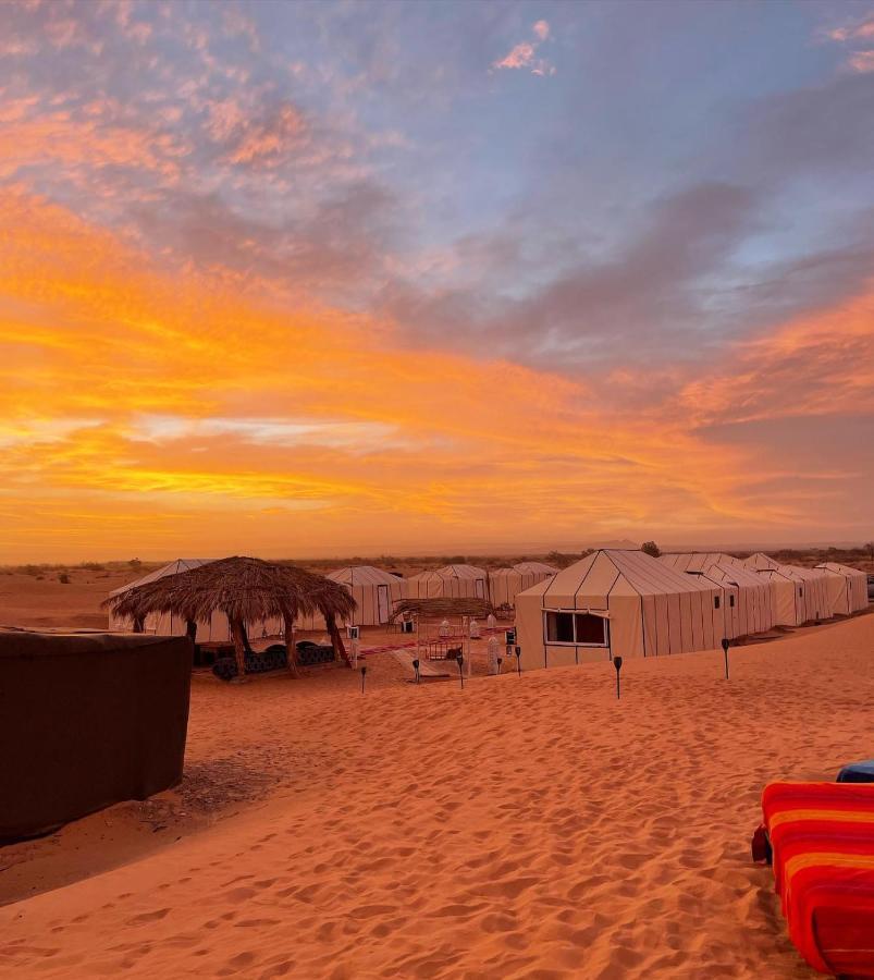 Merzouga Desert Luxury Camp 外观 照片