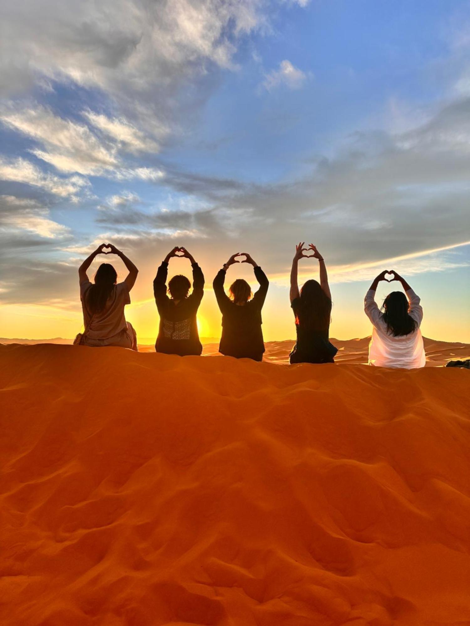 Merzouga Desert Luxury Camp 外观 照片